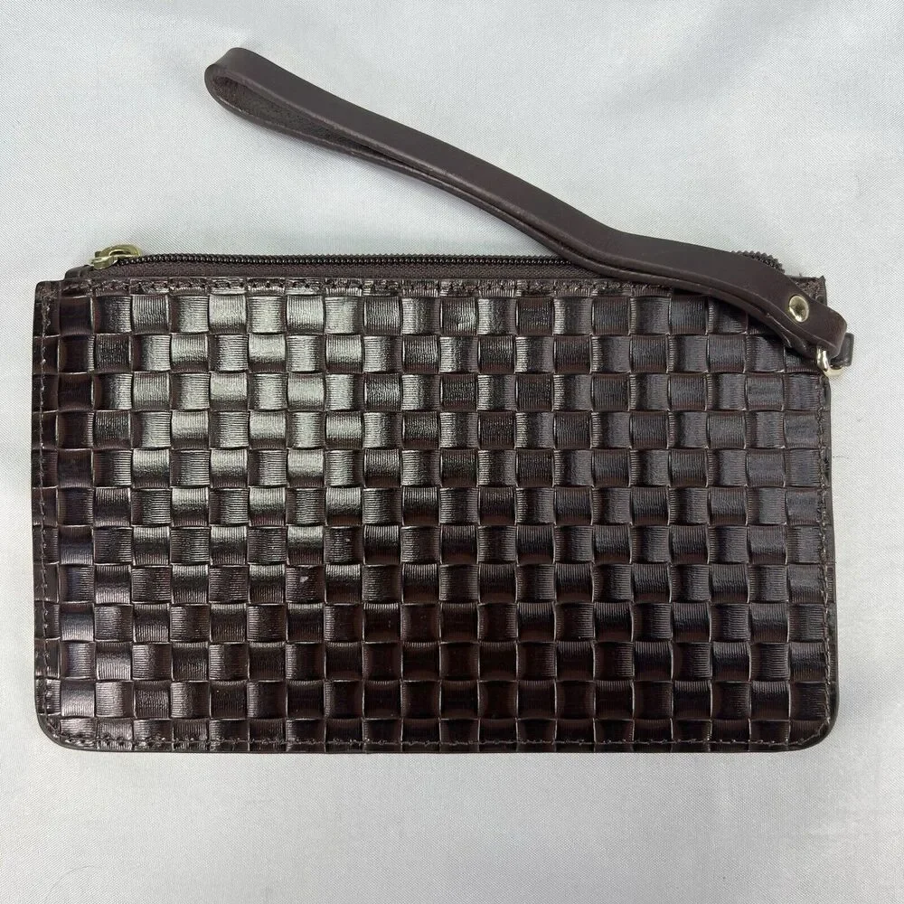 Dooney & Bourke Chocolate Brown Woven Flat Leather Wristlet Wallet - Picture 3 of 6